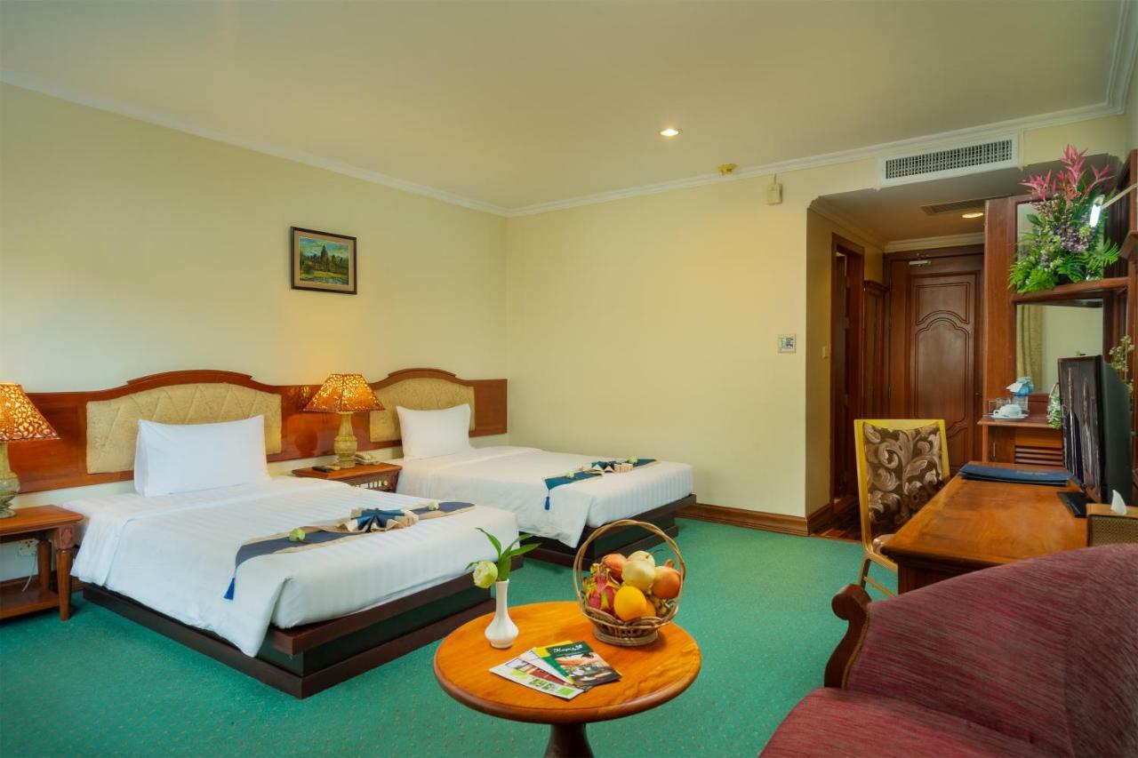 Dragon Royal Angkor Hotel Siem Reap Exterior photo