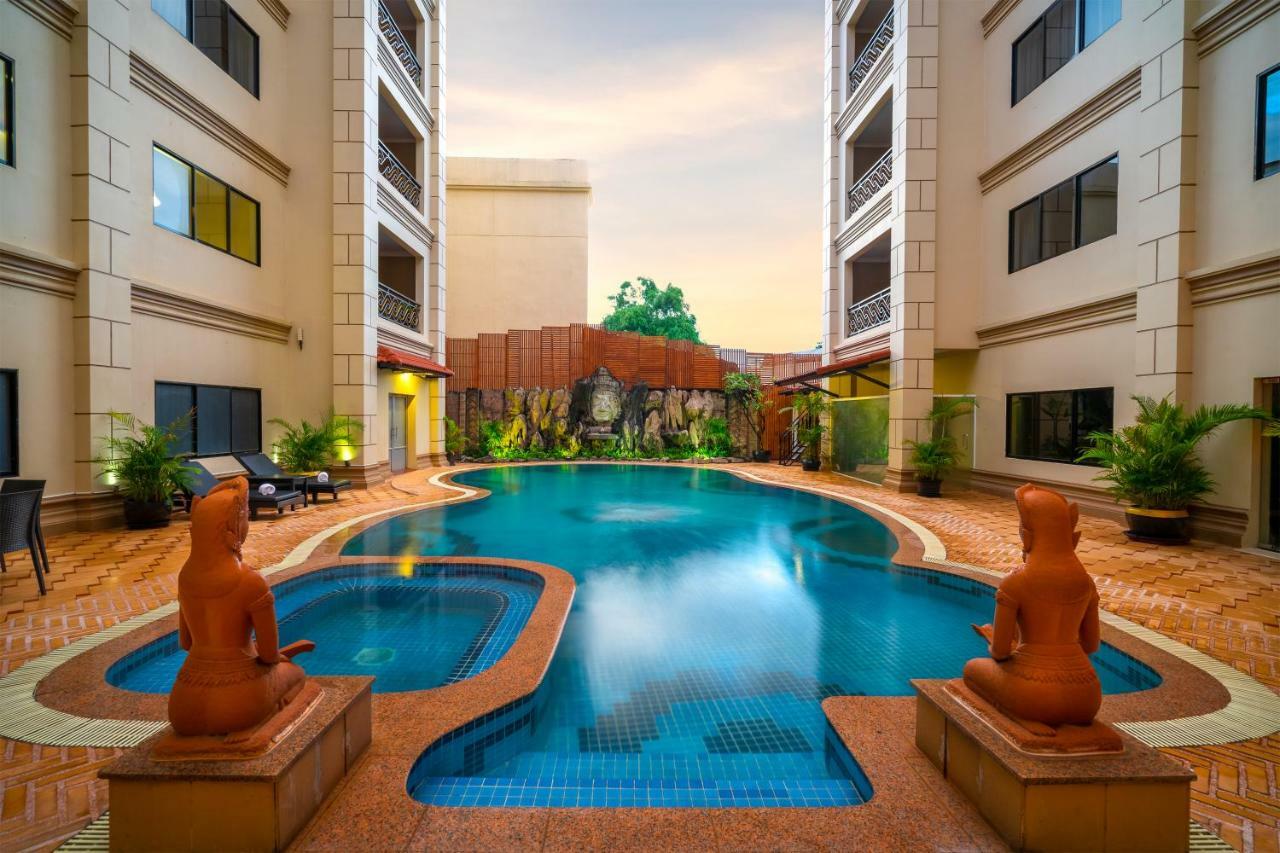 Dragon Royal Angkor Hotel Siem Reap Exterior photo
