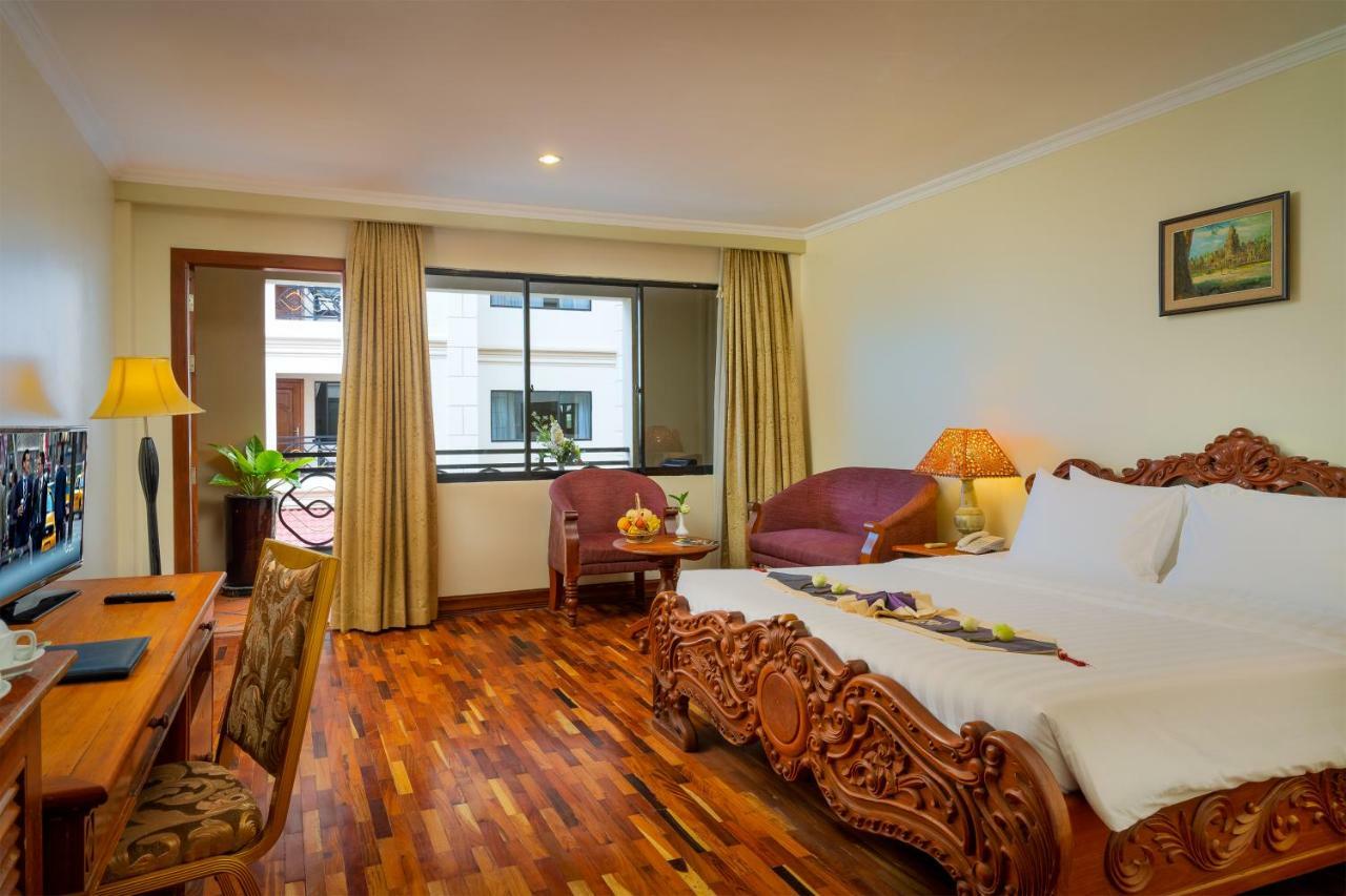 Dragon Royal Angkor Hotel Siem Reap Exterior photo