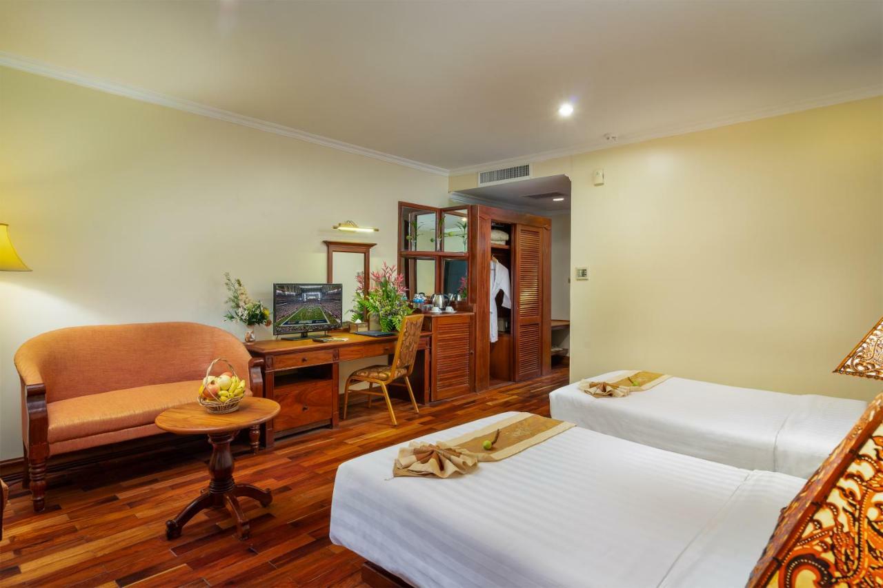 Dragon Royal Angkor Hotel Siem Reap Exterior photo