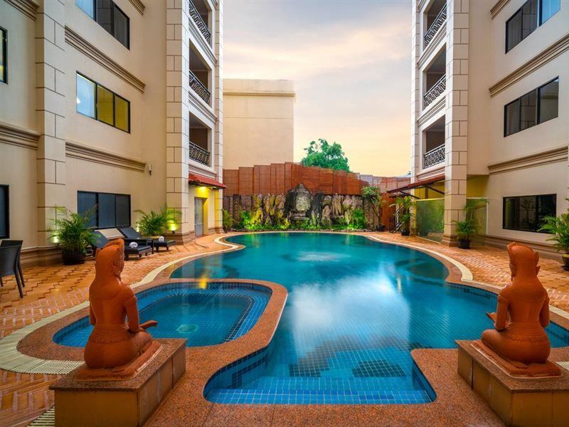 Dragon Royal Angkor Hotel Siem Reap Exterior photo