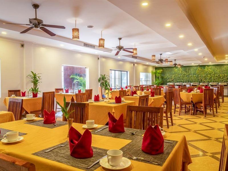 Dragon Royal Angkor Hotel Siem Reap Exterior photo